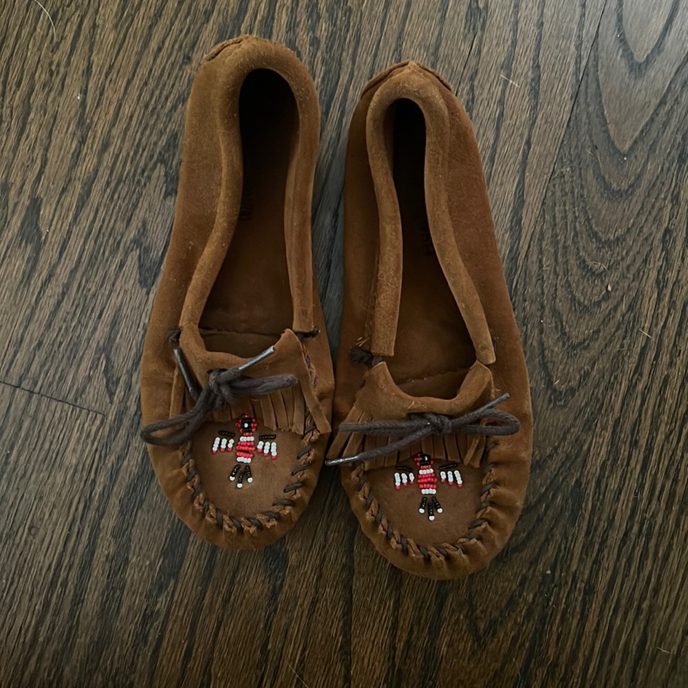 Minnetonka kids moccasins with beading